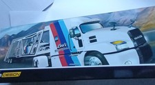 Camion Trasportatore con BMW