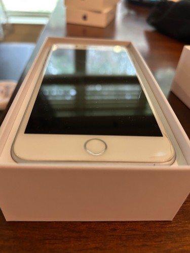 Apple iphone plus - 8,