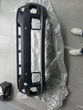 PARAURTI ANTERIORE CON FORI