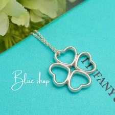 Collana con ciondolo