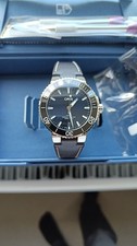 Oris Aquis Date 39,5 mm blu su pelle marrone, 3 mesi di vita, garanzia 3 anni, set completo