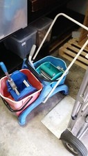 carrello pulizie. usato. doppia vasca.