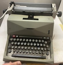 Macchina da scrivere OLIVETTI 82 Diaspron funzionante – anni 60-70