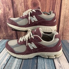 Uomo usato NEW BALANCE 2002R