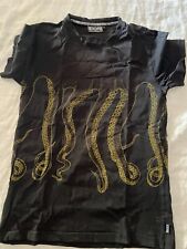 t shirt octopus