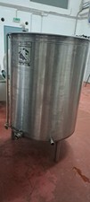 Cisterna  verticale in acciaio