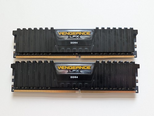 Corsair - (2x8,