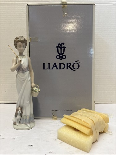 Nuova statuina porcellana - nuova*statuina,
