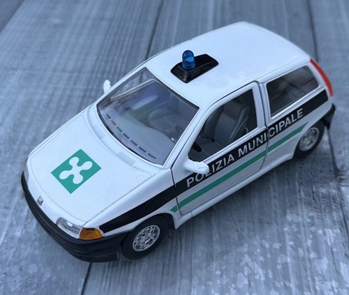 Bburago fiat punto polizia - bburago,