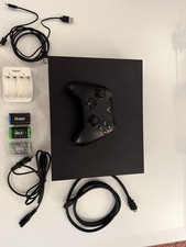 Microsoft Xbox One X 1TB