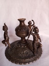 centro tavolo in bronzo con tre angioletti