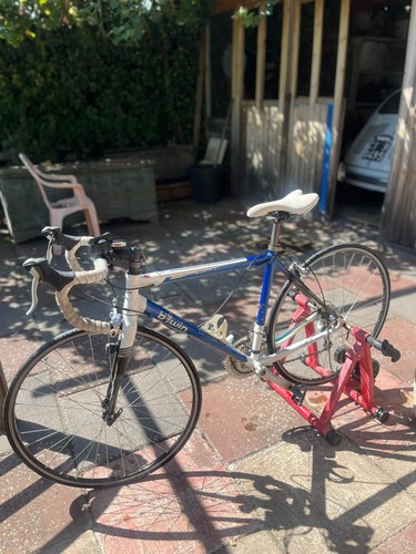 Bicicletta corsa con rullo - bicicletta,