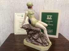 Figurina Kevin Francis 'Beach