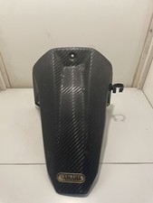 PARAFANGO POSTERIORE PASSARUOTA PLASTICA YAMAHA R125 08-13 (PELLICOLA CARBONIO)