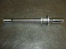 PERNO RUOTA ANTERIORE SUZUKI