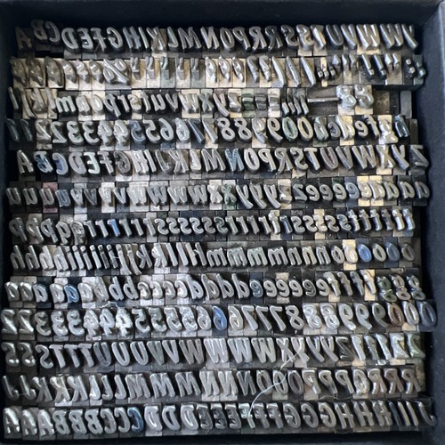 Tipo tipografia italica - , in