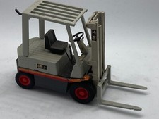 Carrello elevatore OM 170 d'epoca (ex marca Fiat e Linde)