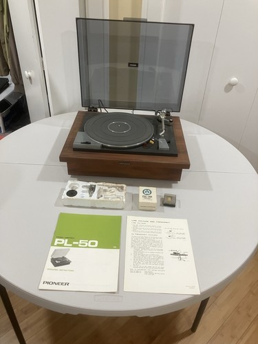 Pioneer stereo turntable - pl-50,