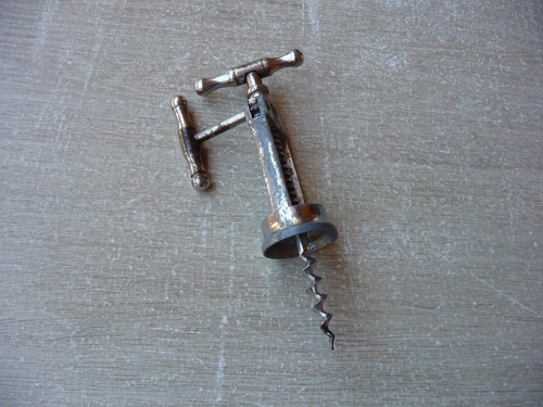 Tire bouchon ancien - bouchon, a