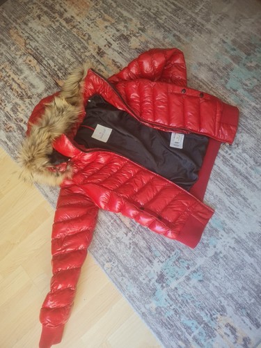 Una moncler chillirot in - chillirot, è