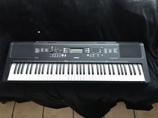 Yamaha PSR-EW300 Tastiera digitale portatile 76 tasti 