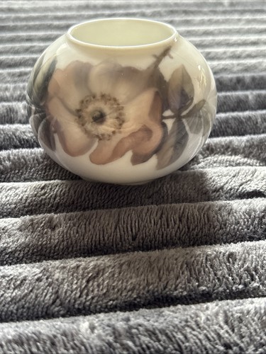 Royal copenhagen porcelain - royal,