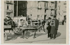 1940 ca TORTONA (AL) Carretti in piazza al mercato - Foto VINTAGE 9x6 cm