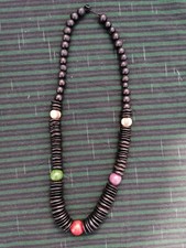 Collana in semi/cocco/legno