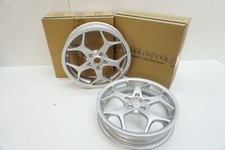 2 X Vespa Gt GTS Gtv mp3 125