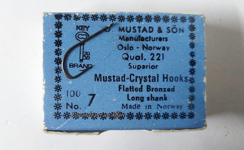 Mustad qual 221 ami hooks - mustad,