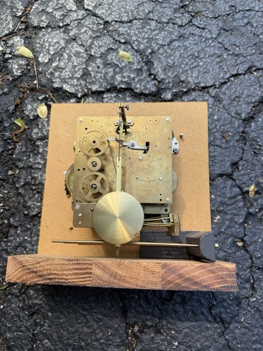 Cuckoo clock mfg - cuckoo, movement