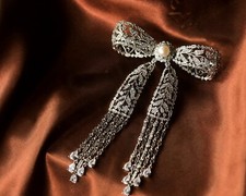 Spilla Lunga Fiocco Farfalla