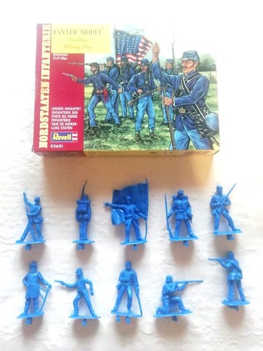 Toy soldiers soldatini - soldiers,
