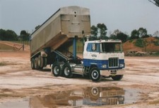 TEKNO 73945 MACK F700 6X4 +