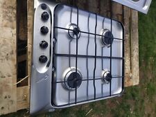 lavello da cucina e piano cottura