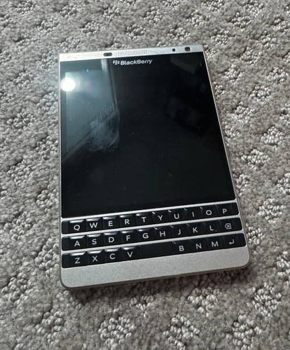 Blackberry passport q30 - q30,