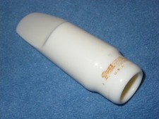 VINTAGE BUESCHER TRUE TONE