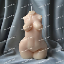Stampo femminile curvy per