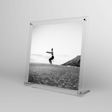 Cornice portafoto da tavolo cm 25 in plexiglass sostegni in metallo