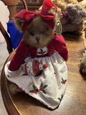 HOLLY BELLE Bearington 16"