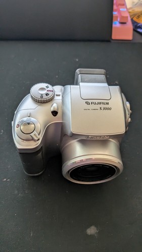 Fujifilm finepix s3000 - fujifilm,