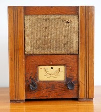 Wartime Civilian Valve Radio