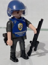 PLAYMOBIL FIGURA GUARDA