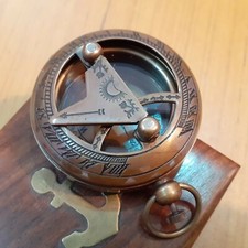 Bussola meridiana in ottone