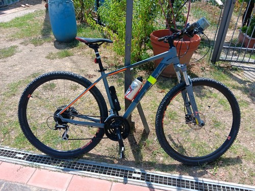 Mountain bike cube - mountain,