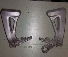 Pedane posteriori poggiapiedi