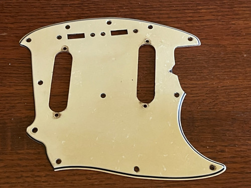 Battipenna perloide chitarra