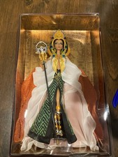 Barbie Cleopatra 2010 Gold