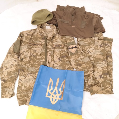 Set uniforme mimetica esercito