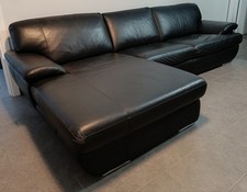 Divano in pelle Nera come nuovo 